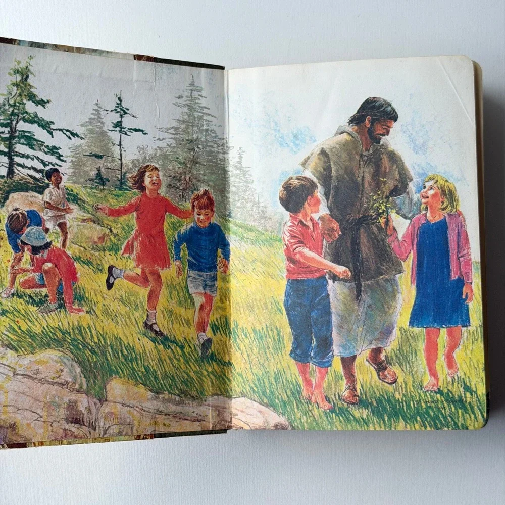 The Children's Living Bible Green Vintage 1972 Tyndale Paraphrased Illustrated